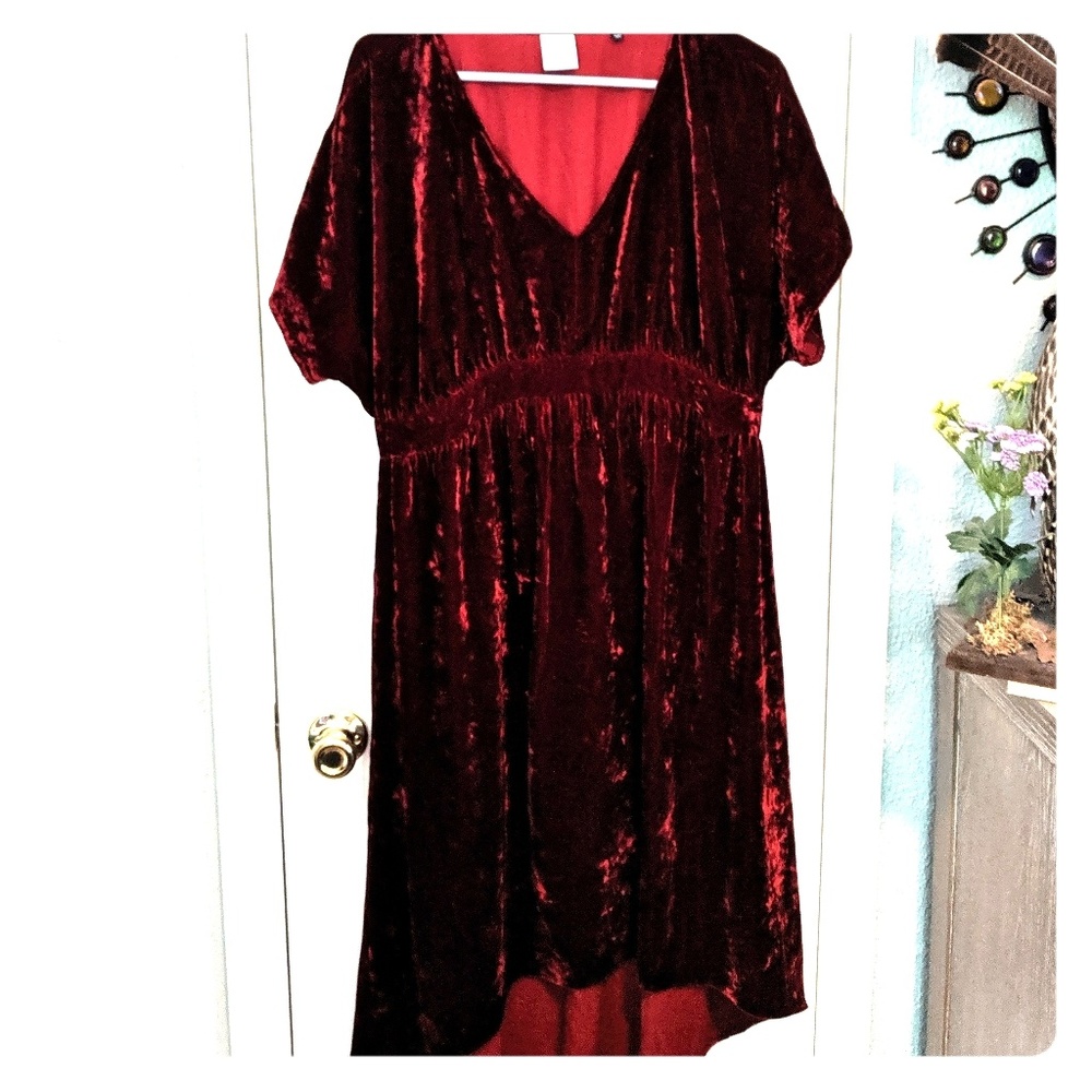 Cabi red crushed velvet dress